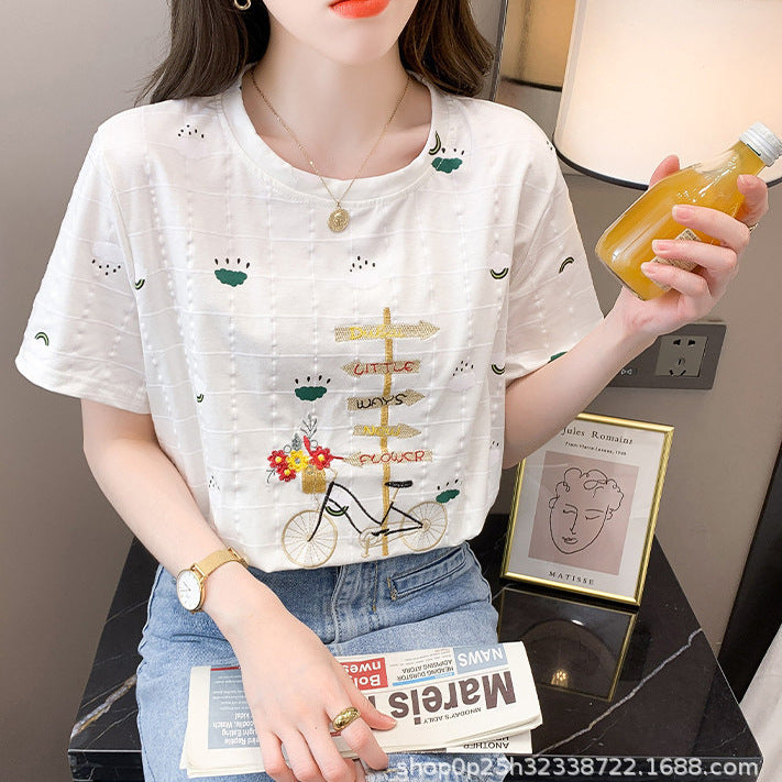 [Clearance of Discontinued Sizes] Short-Sleeve T-Shirt for Women, New Summer Fashion, Versatile Loose Fit, Plus Size, Embroidered Design, Stylish