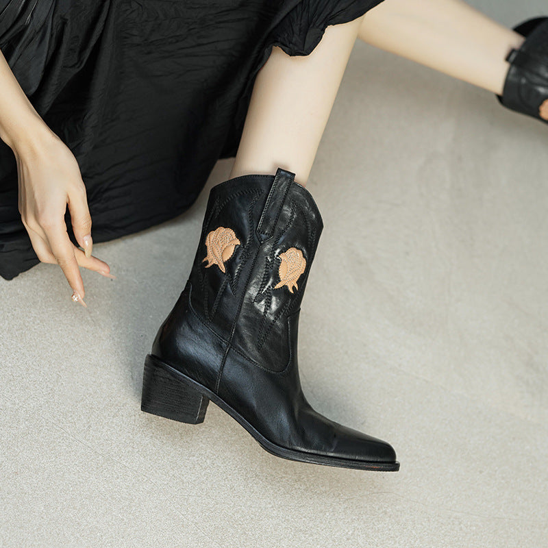 Western Cowhide Boots 2025 Spring New Women's Boots Thick Heel Medium Heel Fashion Boots Horsehide V-Mouth Embroidered Pointed Toe Boots