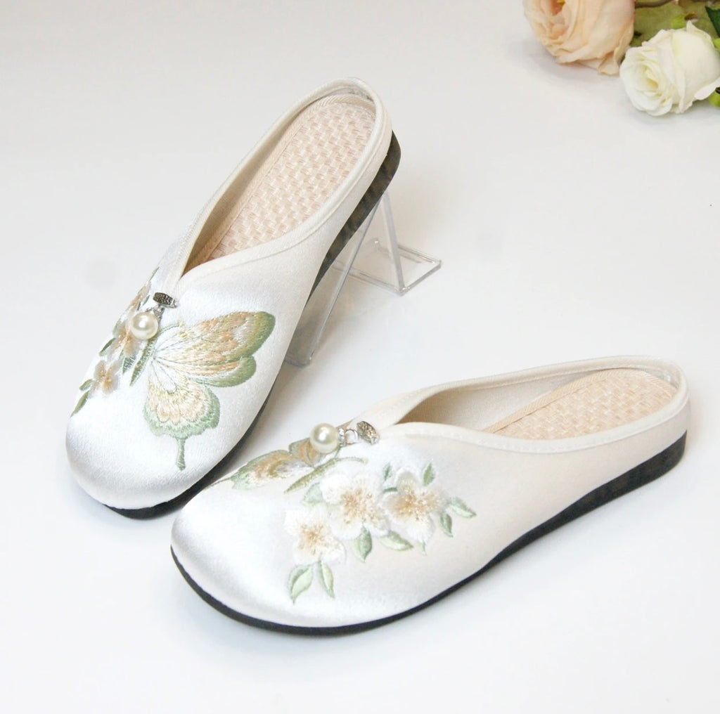 Butterfly Slippers Flat Bottom Baotou Half Drag National Style Home Atmospheric Ethnic Style Embroidered Cloth Shoes Soft Bottom 317-50D