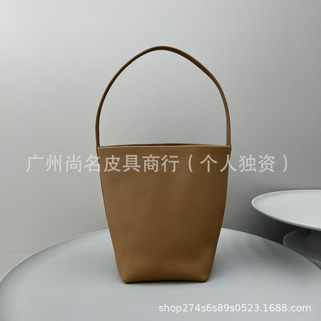 2026 New Style Simple and Fashionable Genuine Leather Women's Tote Bag Bucket Shoulder Commuter Bag Handbag
