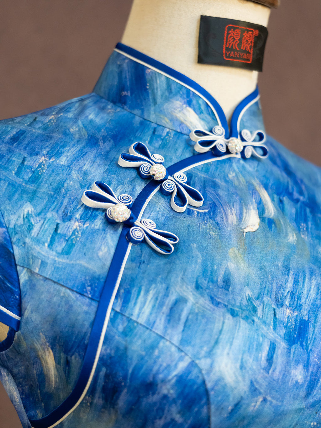 [Custom Pre-Sale] Original Design Silk Printed Fabric Cheongsam Inspired by Van Gogh's Paintings, Harmoniously Improved Cheongsam